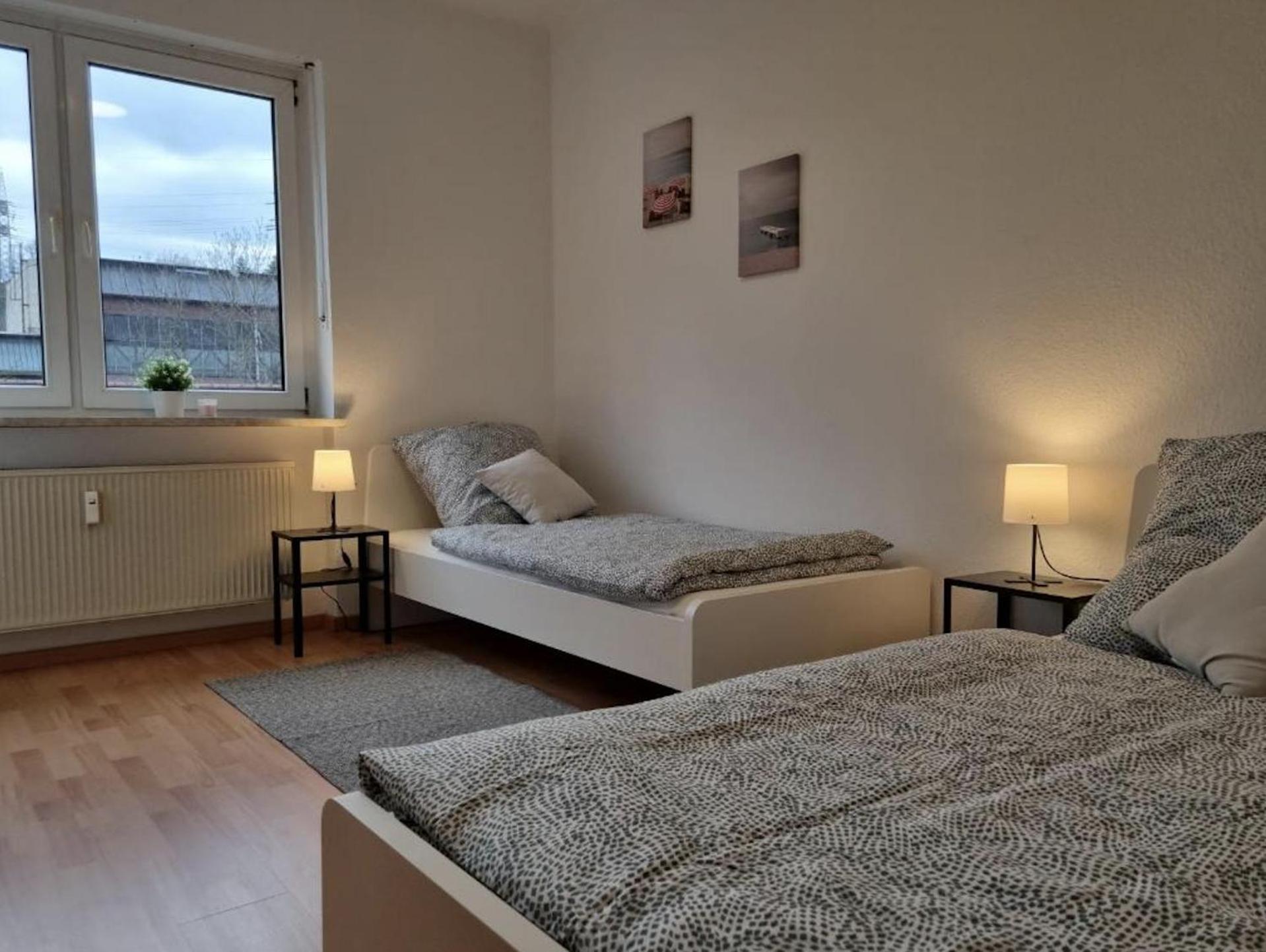 Moeblierte 3 Zimmer Apartment - Mit Smart Tv, Wlan Und Kostenfreie Parkplaetze Schloß Holte-Stukenbrock Esterno foto